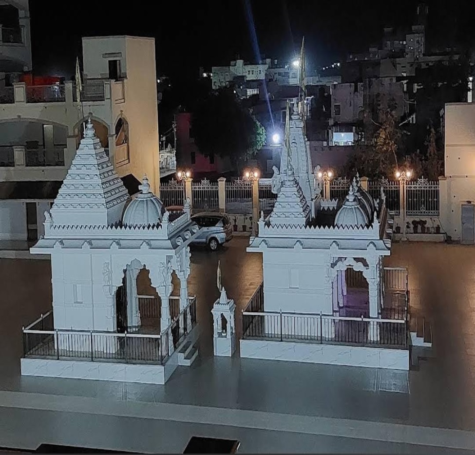 Shernath Bapu of Triloknath Ashram in Girnar - Gujarat